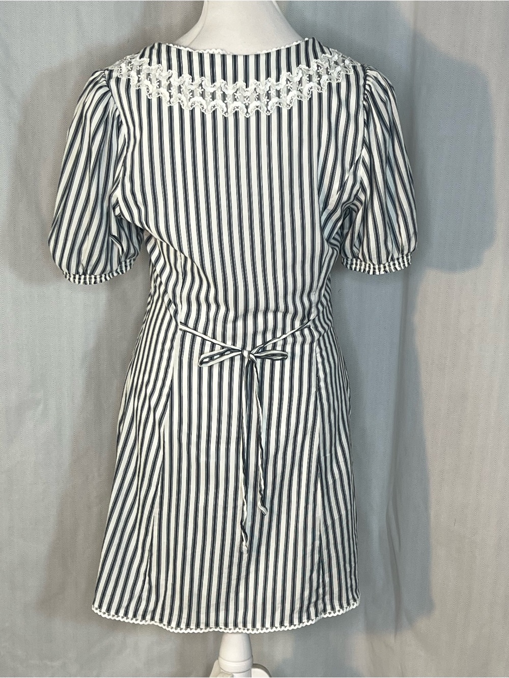Reformation Nonie Mini Dress White W/Black Stripes Lace Collar Short Sleeves 6 ๐ - Picture 9 of 13